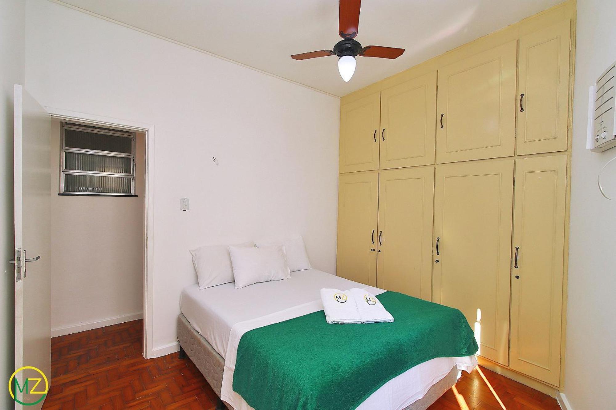 Sala E 2 Quartos Economico Em Copacabana *